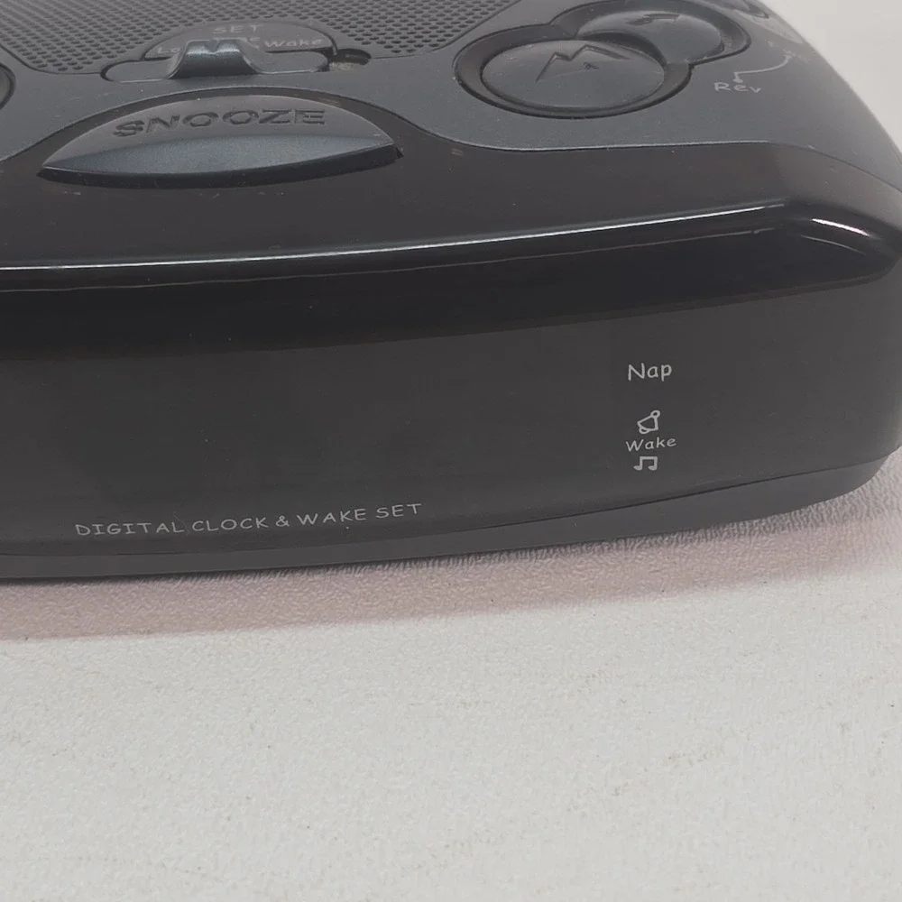 GE AM/FM Clock Radio Alarm Digital Clock and Wake Set Model # 7-4837C Works